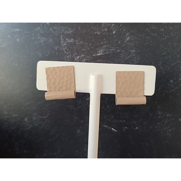 Vintage Beige Enamel Hammered Stud Earrings - Picture 6 of 10